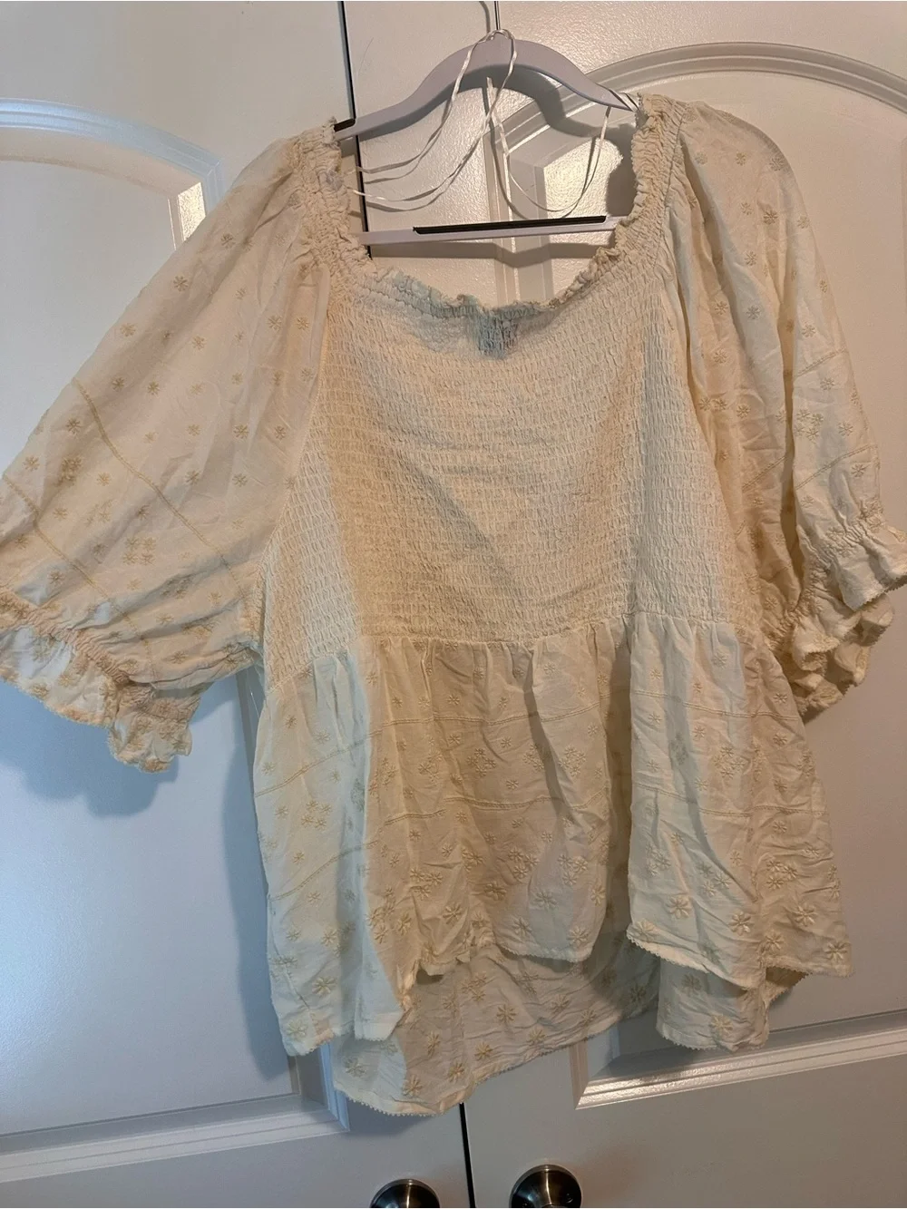 Old Navy Cream Embroidered Peasant Top - Puff Sleeve